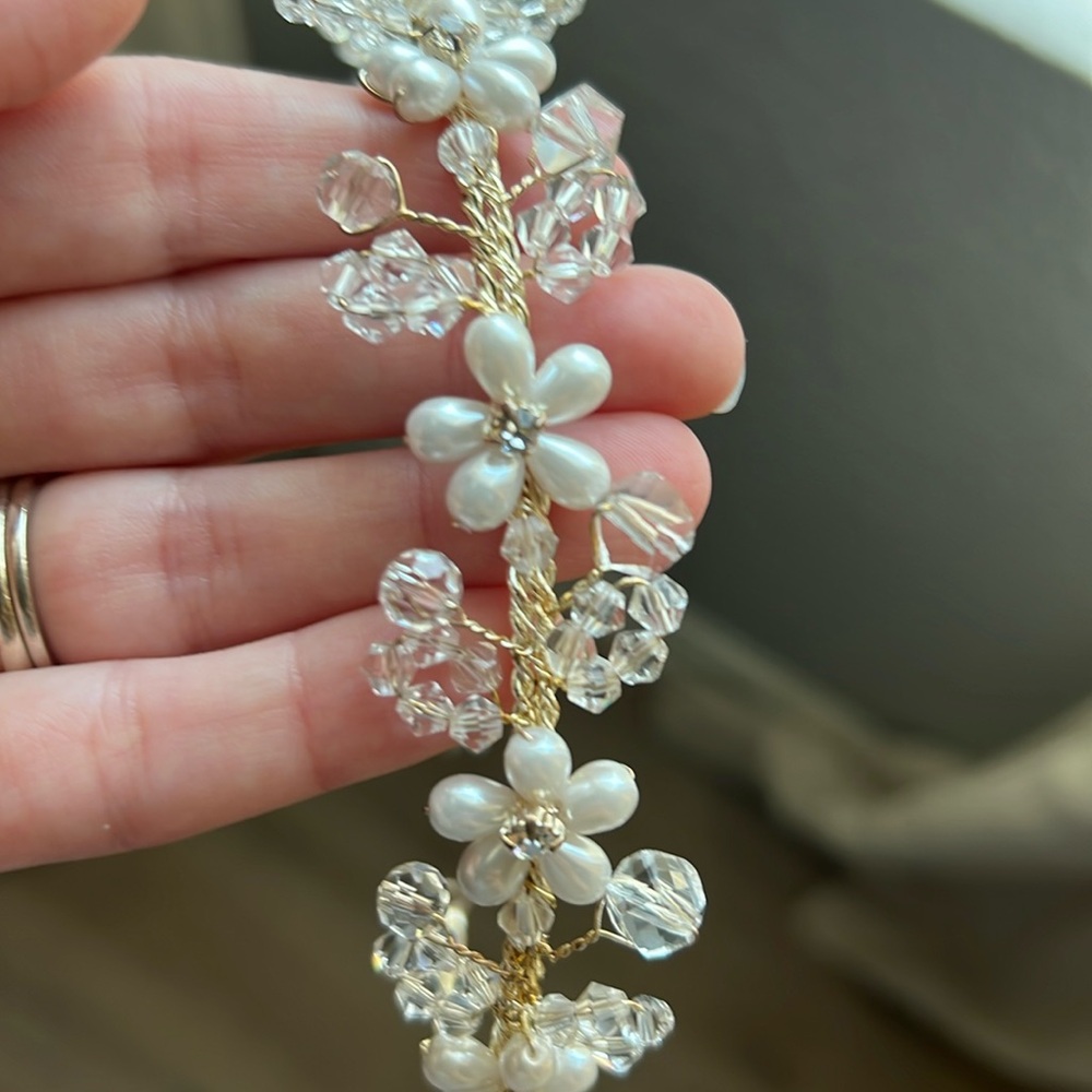 NWT real crystal and faux pearls tiara